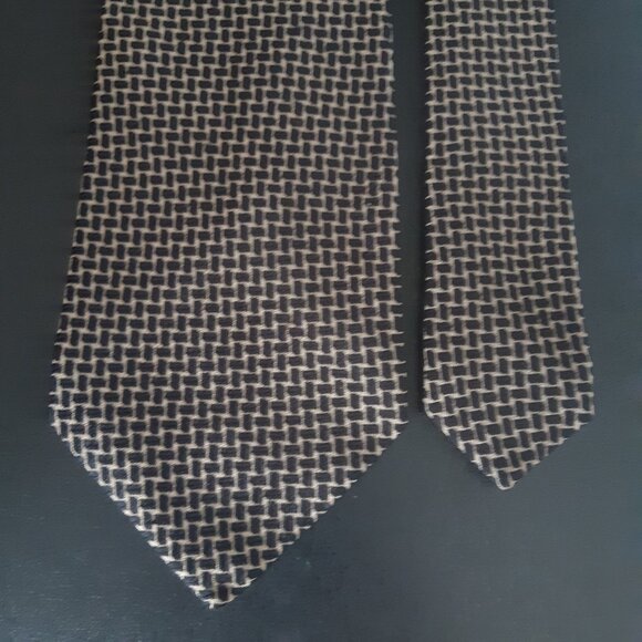 Emporio Armani Silk Men's Tie, White with Black Pattern - Picture 7 of 12